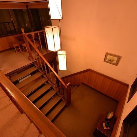 Kusatsu Onsen Ryokufutei Ryokan Buitenkant foto