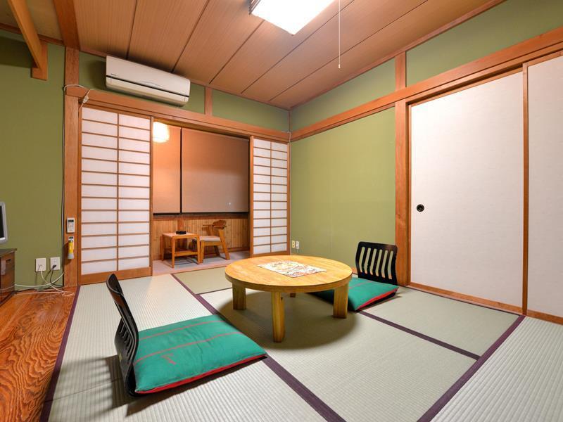 Kusatsu Onsen Ryokufutei Ryokan Buitenkant foto